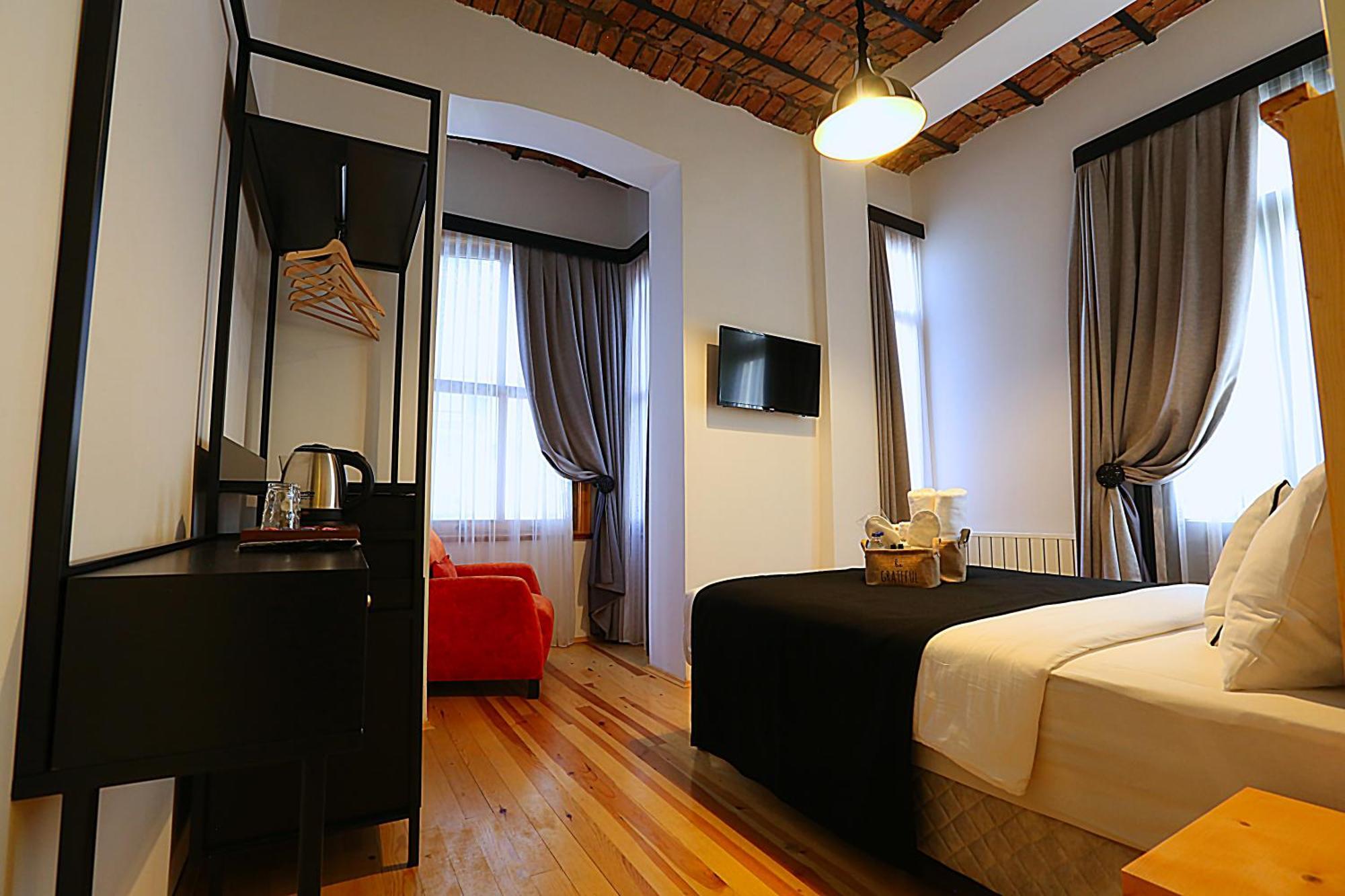 Istanbul Taksim Istiklal Street Kamil Hotel - Historical Cameră foto